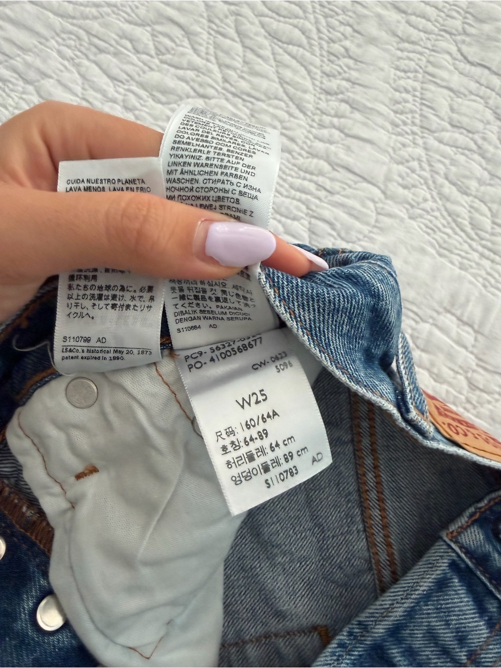 Levi 501 High-Rise Denim Shorts - Blue - Picture 3 of 3